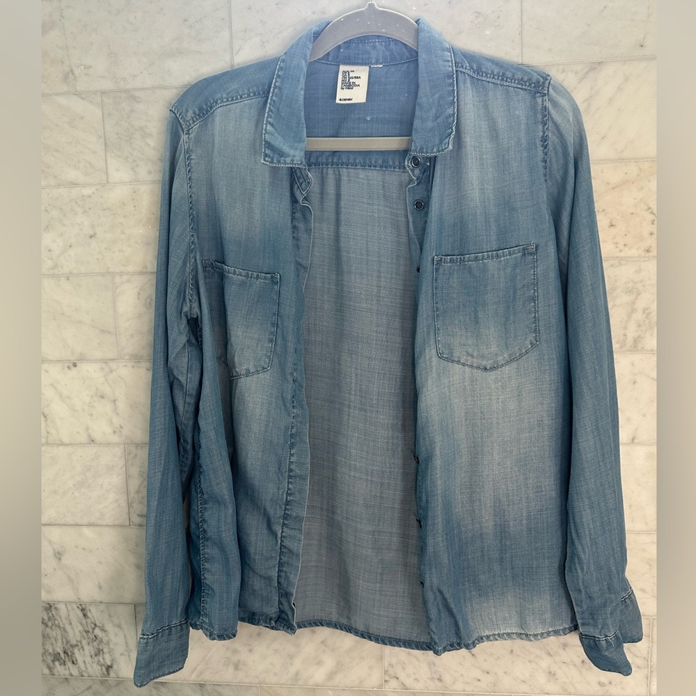 H&M Denim Casual Button Down Shirt